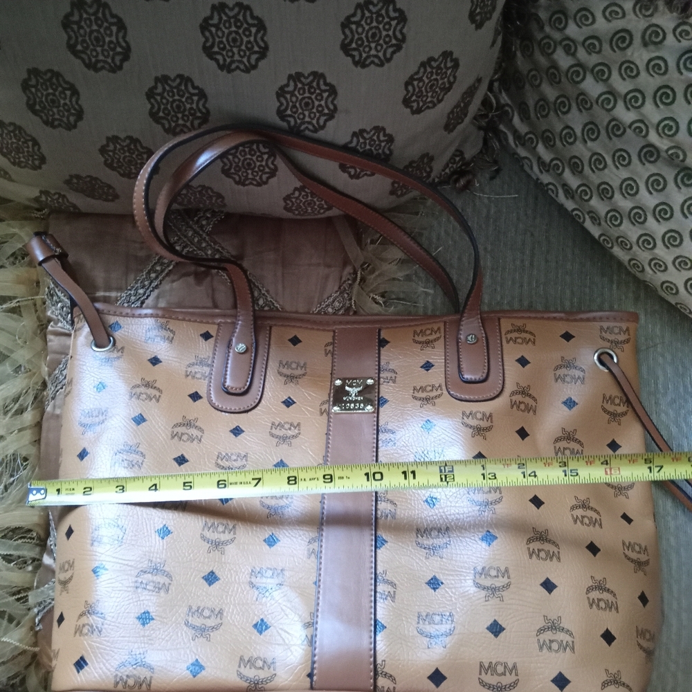 Tote and Wallet Set - Picture 4 of 11